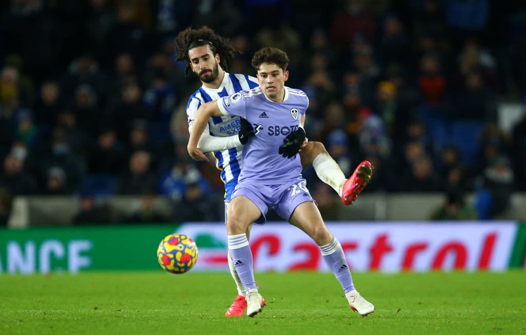 Arsenal no sufre en casa y vence 2-0 al Newcastle United, Aston Villa le hace la diablura al Crystal palace y les pegan 1-2, Liverpool muestra su poderío goleando 4-0 al Southampton y Brighton & Hove Albion no se hace daño con el Leeds United y firman el 0-0.