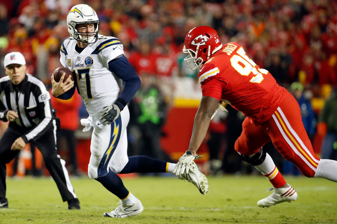 Y el anuncio que rompe toda la especulación sobre si la NFL regresaría a México. La noche del lunes 18 de noviembre, los Los Angeles Chargers y su estelar quarterback Philip Rivers, se enfretarán a los Kansas City Chiefs y su espectacular líder ofensivo Patrick Mahomes.