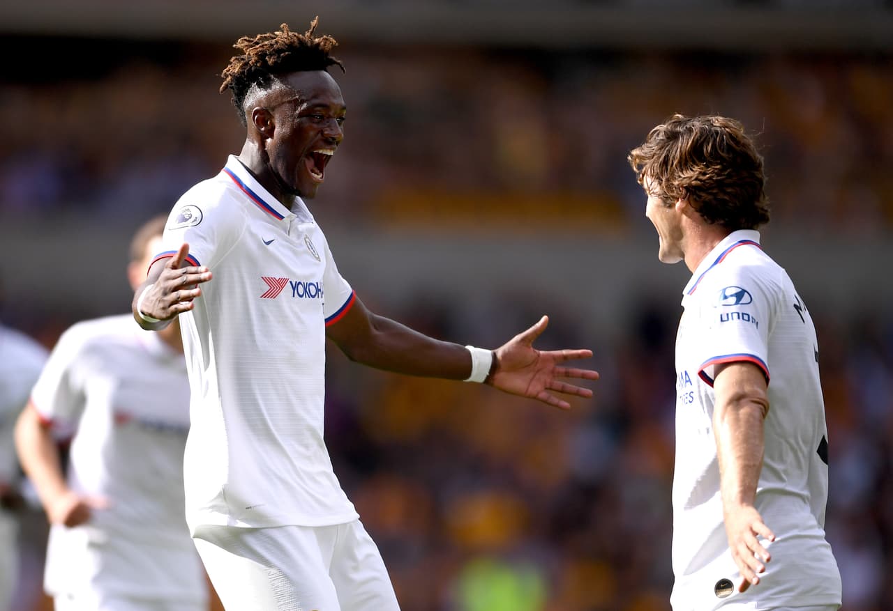 Chelsea venció 5-2 a Wolverhampton con hat-trick de Tammy Abraham, que se colocó como líder goleador con 7 tantos. Raúl Jiménez jugó 70' pero no anotó gol.