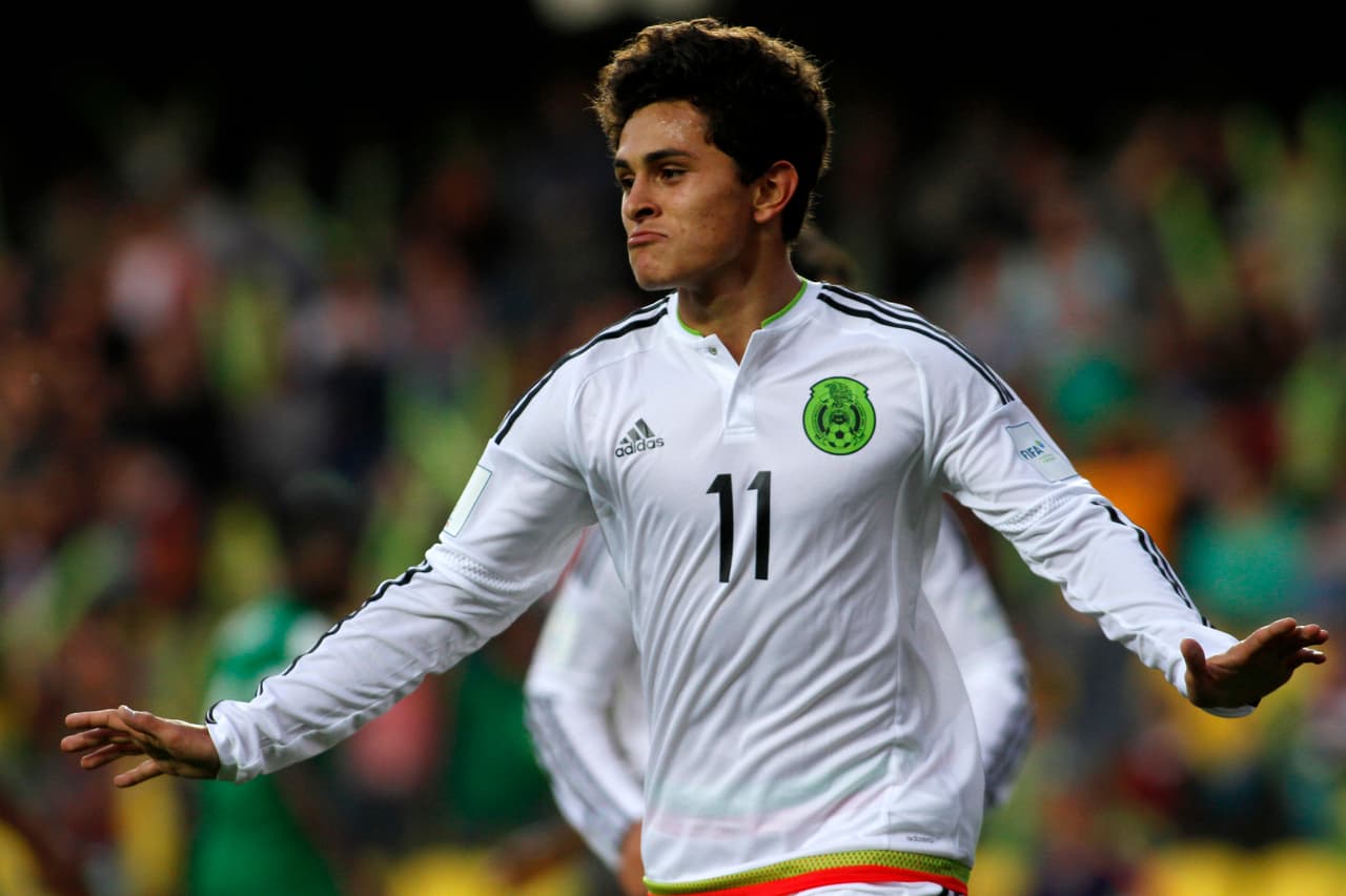 Pero México falló por lo menos en dos ocasiones más que pudieron ser definitorias en el partido.