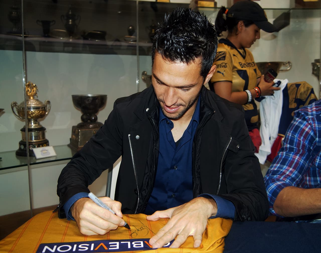 Luis García, ex del Real Madrid, firmó con Pumas procedente del Puebla.