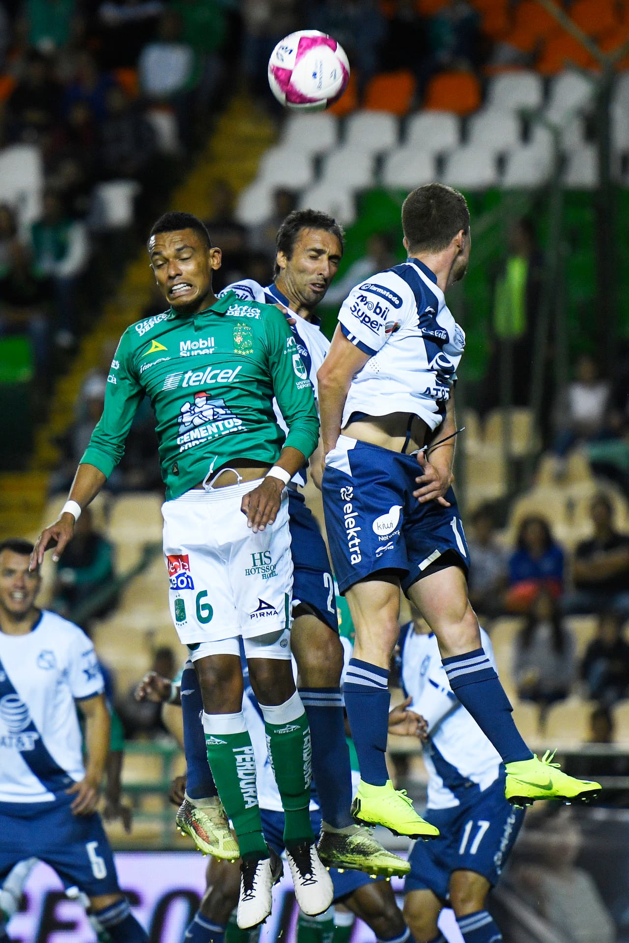 <b>Defensa:</b> William Tesillo (León, -4)