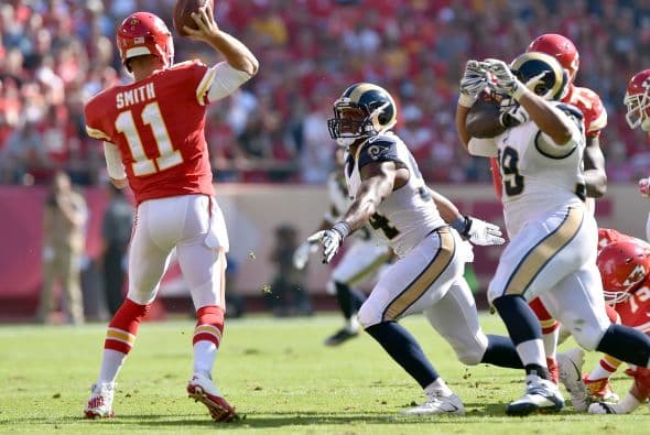 Smith completó 24 de 28 envíos para 226 yardas.