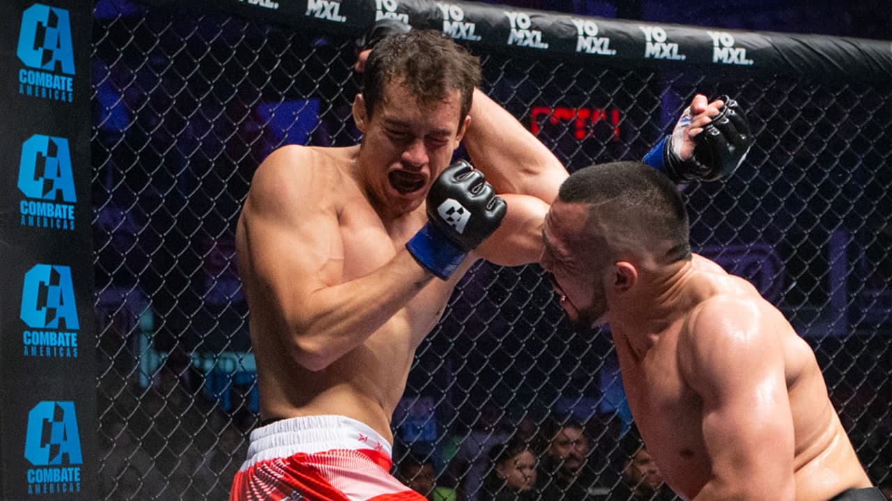 En el duelo de la noche,. la defensa del título ligero fue más que un éxito para Rafael García que ante su gente se envalentonó para mantener el cinturón de Combate Américas.