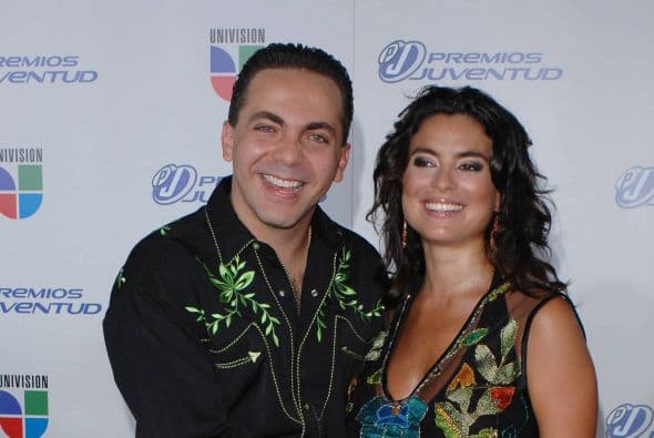 En 2007, Cristian Castro apareció de la mano de Valeria Liberman, se casaron, tuvieron dos hijos y al separarse la abogada argentina señaló que Cristian la golpeó y pateó en varias ocasiones, incluso cuando ella estaba embarazada.