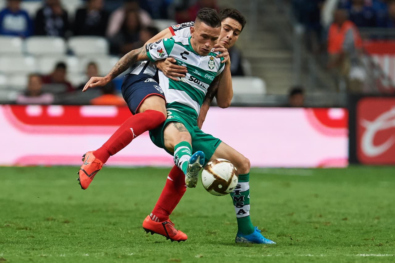 Con goles de Dorlan Pavón (2 y 85), Nicolás Sánchez (8), autogol de Gerardo Arteaga (54) y gol de penal de Vincent Janssen (70), Monterrey golea y pone un pie en las semifinales del Apertura 2019.