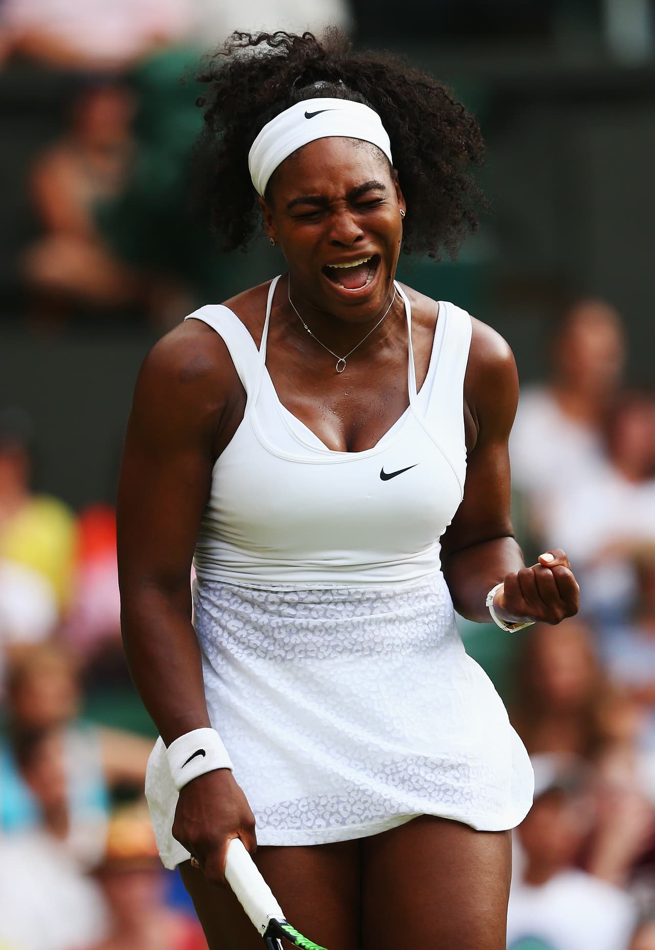 En el cuadro femenino, Serena Williams batió a la húngara Timea Babos en menos de una hora (6-4, 6-1)