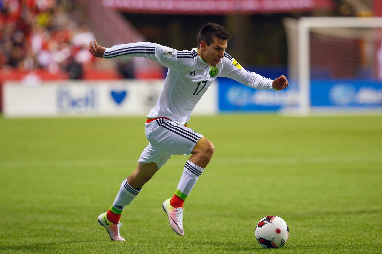 Hirving Lozano. Posición: Delantero. Edad:20 años. Club: Pachuca (Liga MX). Veces seleccionado: 2. Descripción: El “Chuky” es un delantero explosivo gracias a su gran técnica y velocidad, generalmente parte por los costados hacia el centro del área para definir o asistir a sus compañeros.