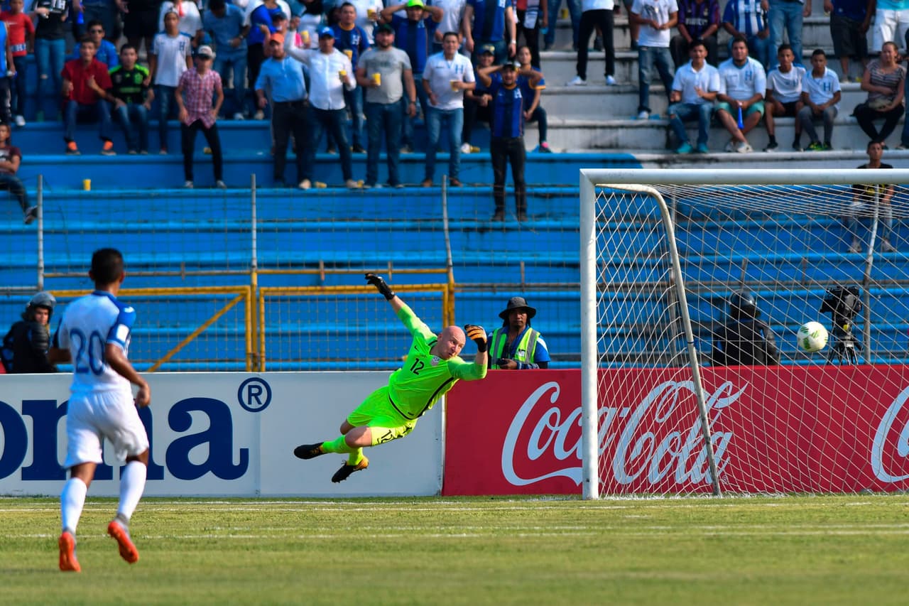 Al minuto 27, Rommel Quioto se reportó con la apertura del marcador para La H con esta definición ante la mirada de Guzan.