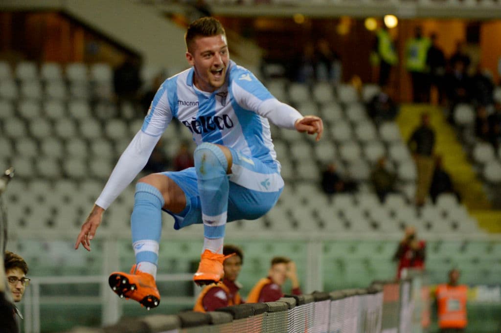 15) 
<b>Sergej Milinkovic-Savic</b> (Serbia), Lazio. De apenas 23 años de edad, el centrocampista serbio del Lazio tiene un valor en el mercado de 90 millones de euros (103.9 mdd).