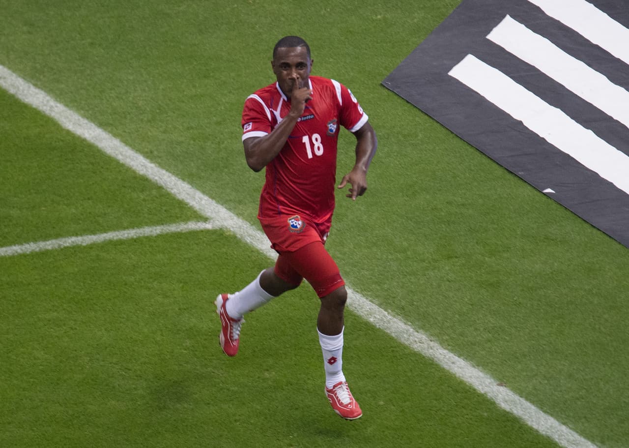 En la siguiente fase México apenas pudo con Trinidad y Tobago, mientras Panamá goleó a Cuba.