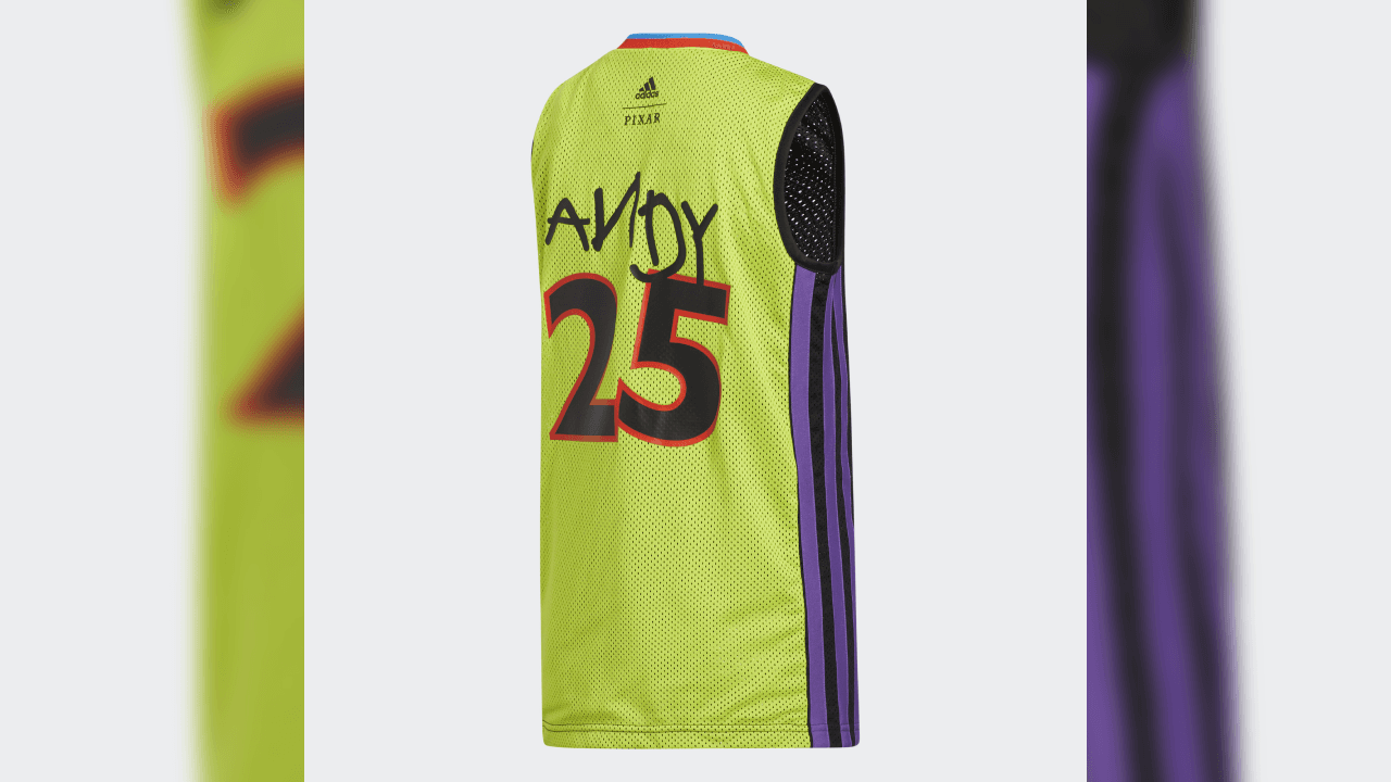 Con motivo de su 25 aniversario, Adidas y Pixar se unieron para realizar una colección de tenis y playeras muy coloridas y que rinden homenaje a los personajes de la saga más famosa del estudio.