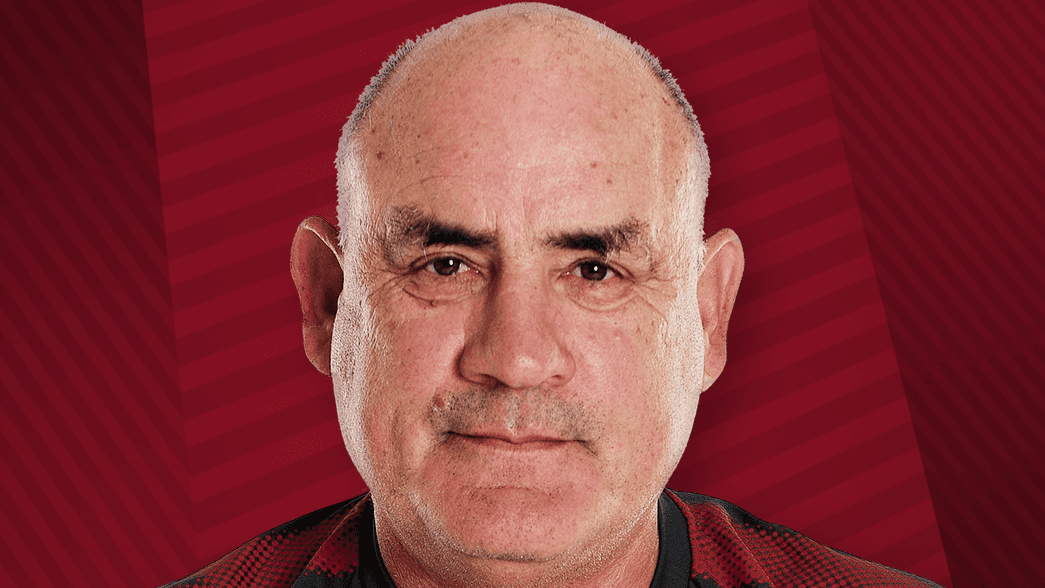 Boro Primorac: El yugoslavo de 63 años ha sido la mano derecha de Arsene desde 1997, por lo que merece una oportunidad para demostrar de que está hecho.