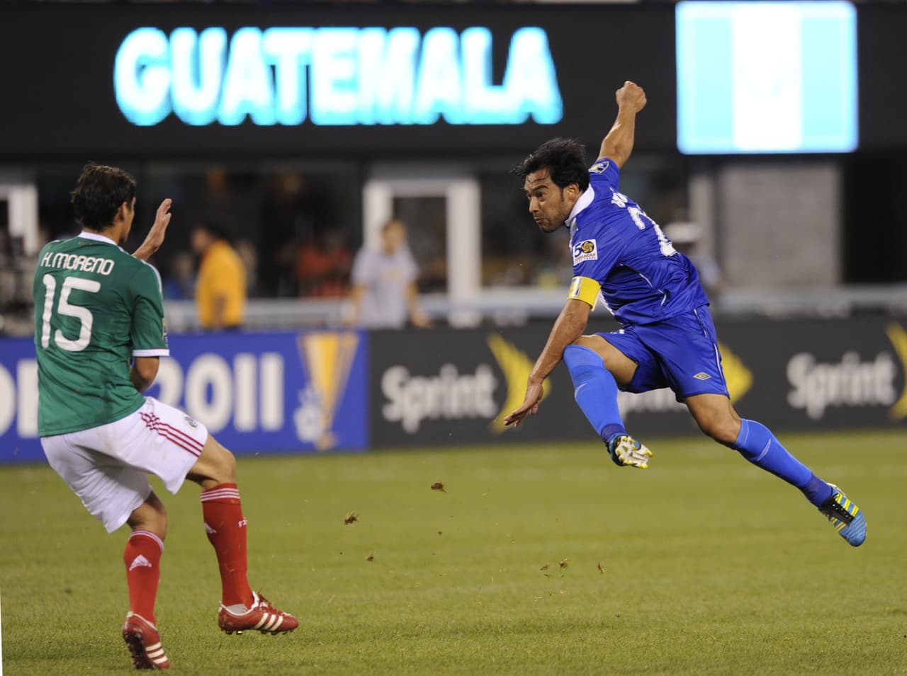 En décima posición histórica hay un quíntuple empate. Carlos 'Pescadito' Ruiz tiene ocho goles.