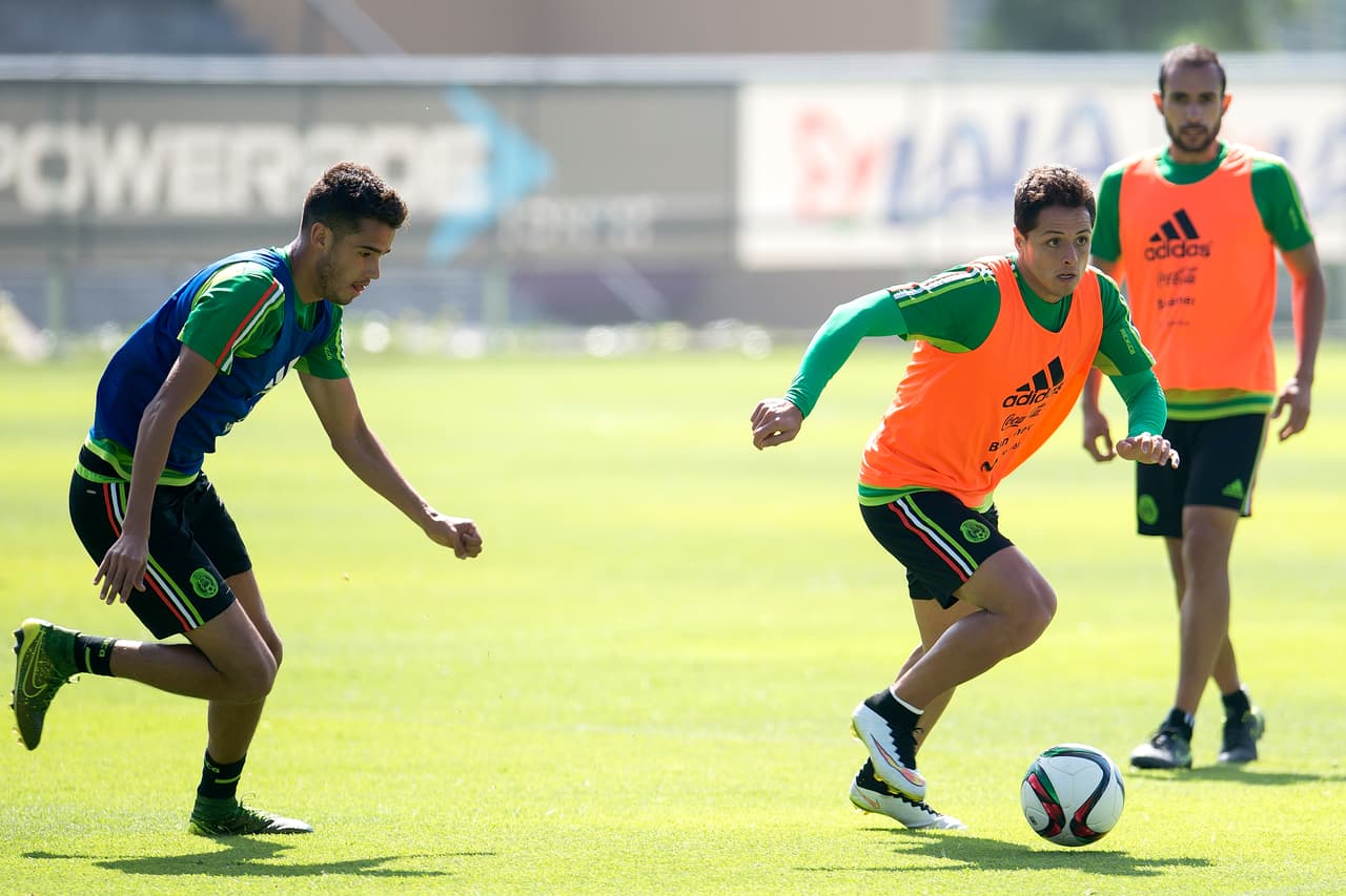 A diferencia del ‘Piojo’ y del ‘Tuca’, el sudamericano busca una filosofía de juego donde se respeten las zonas de juego, por lo que la presión de toda la cancha sería algo que no veríamos muy seguido salvo en momentos de apremio o necesidad.