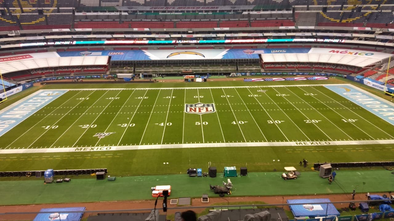 ¡Como si fuera una alfombra! La cancha del Estadio Azteca está en perfectas condiciones para el encuentro de NFL.