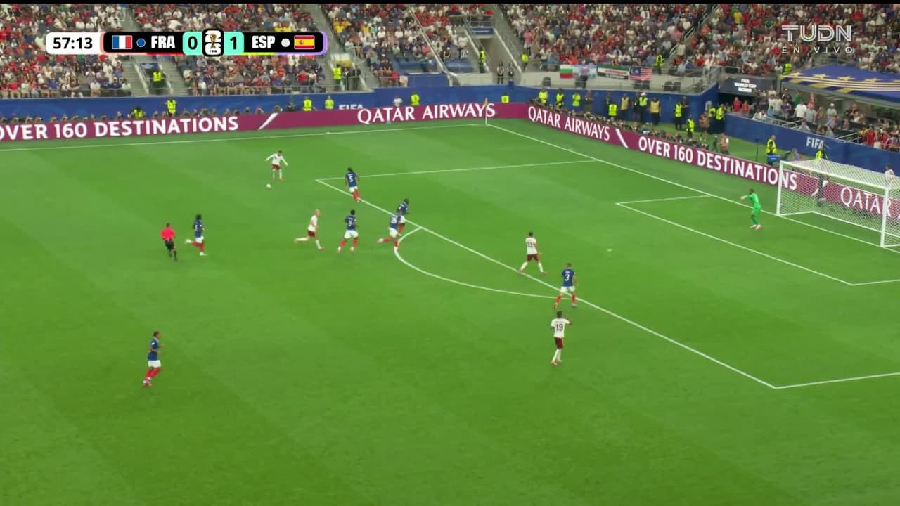 ¡GOL!  anota para España. Pedro Porro