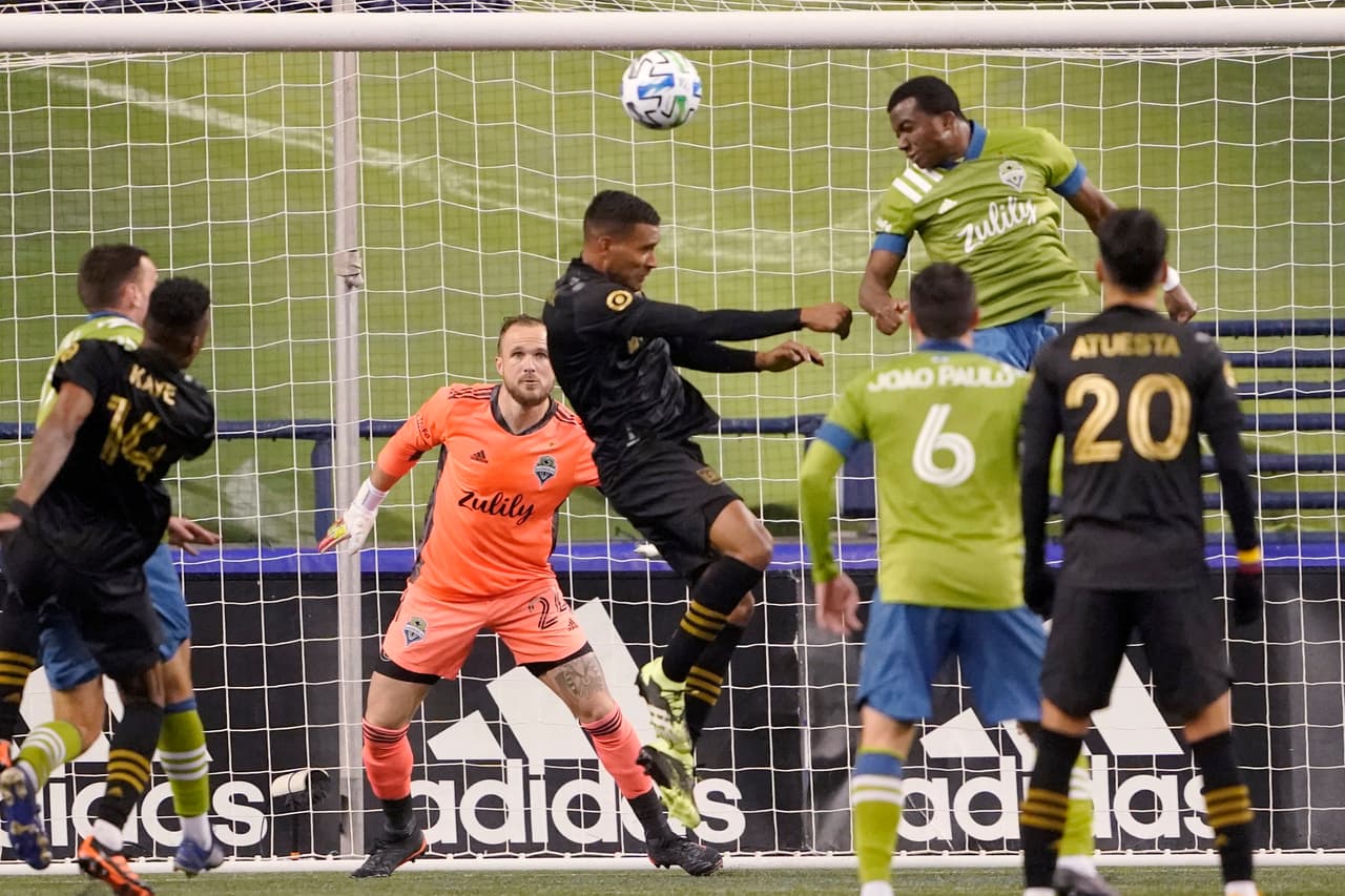 Con goles de Nicolás Lodeiro, Raúl Ruidíaz Jordan Morris, los Seattle Sounders vuelven a sacar al LAFC de los Playoffs al vencer 3-1 al cuadro angelino.