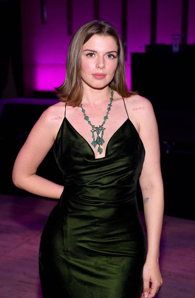 Un informe exclusivo de TMZ informó que fue vista en una cita con Kanye West en Miami, Florida, el 1 de enero de 2022, en el restaurante Carbone.