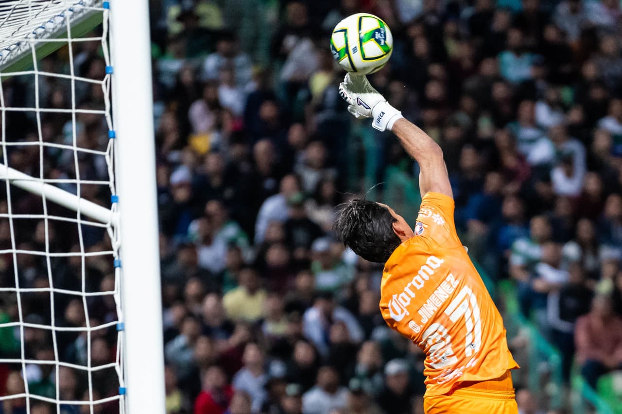 Santos Laguna y América disputaron un entretenido partido como parte de la Jornada 5 del Clausura 2023. Harold Preciado y Javier Correa anotaron para los laguneros en el primer tiempo, mientras que Henry Martín descontó de penal al final de la primera parte y Roger Martínez encontró el empate de tiro libre al 84'.