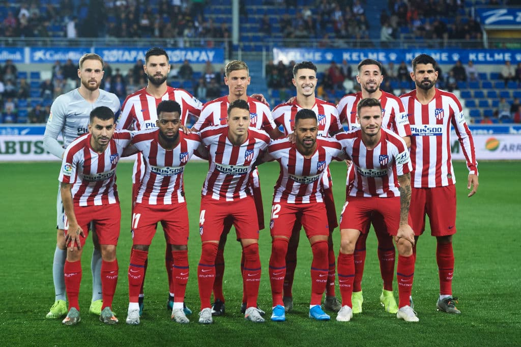 El Atlético de Madrid jugará contra el Lokomotiv Moscow y para llegar a la siguiente ronda necesita ganar, empatar y que el Leverkusen pierda o empate o perder y que el Leverkusen pierda o empate.