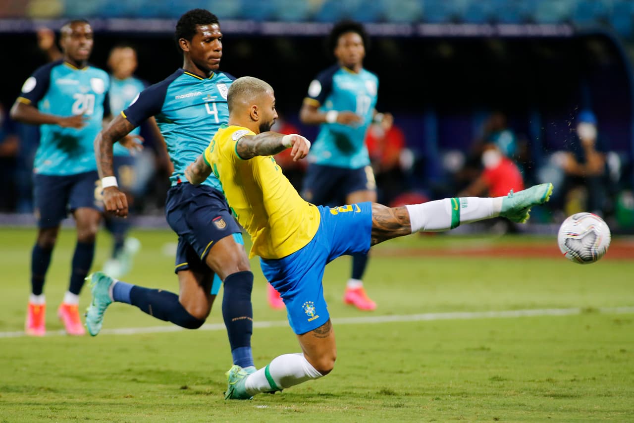 Ecuador no se rindió y con un gol de Ángel Mena le sacó el empate a Brasil y amarró boleto para los Cuartos de Final de la Copa América.