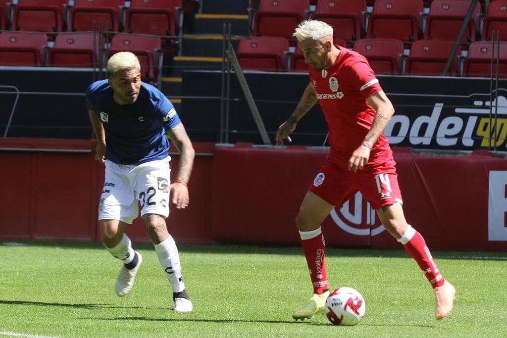 Rubens Sambueza debuta en derrota amistosa contra Querétaro