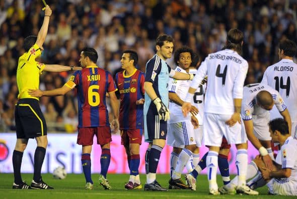 Este episodio le ganó la tarjeta amarilla al barcelonista.