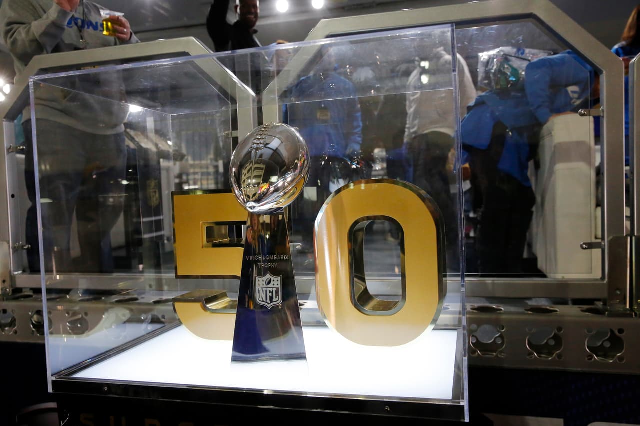 ¿Quién llegará al Super Bowl 50? Están definidos los 12 lugares, 6 por Conferencias para arrancar la postemporada el próximo fin de semana. ¿Cuál es la combinación ideal para el Super Bowl? Carolina -Denver, Arizona – New England, Carolina – Cincinnati, Seattle – Denver, Kansas City – Minnesota, Kansas City – Green Bay, Washington – Pittsburgh, etc.