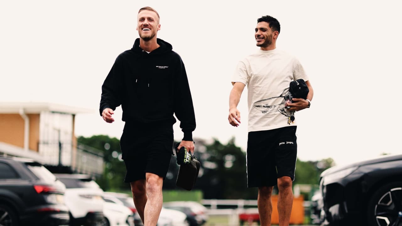 Raúl reporta con Wolves y fans explotan de emoción por su regreso