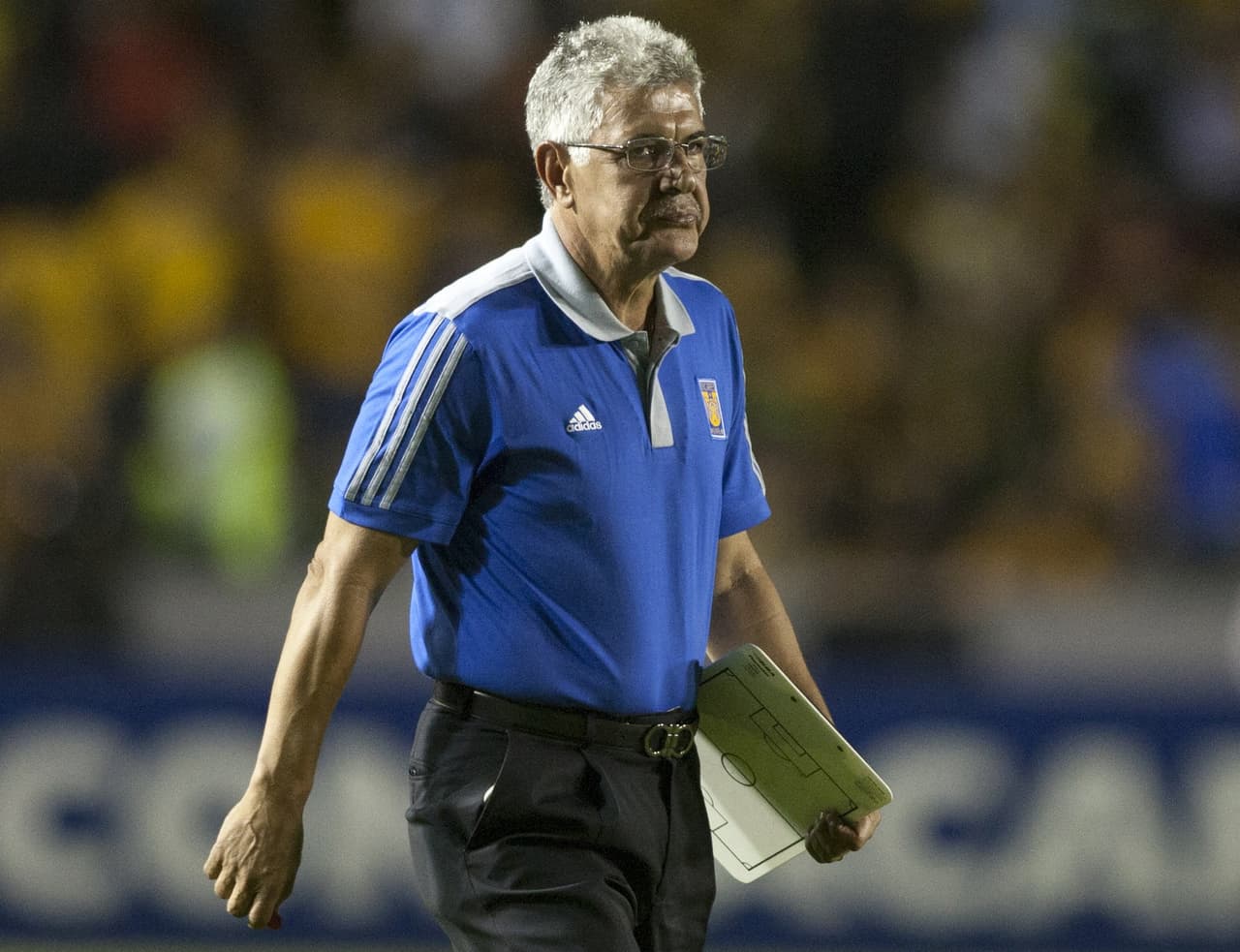 De nuevo, la decepción para el 'Tuca' (sin bigote) era grande y en esta ocasión debía tomar una revancha contra el América.