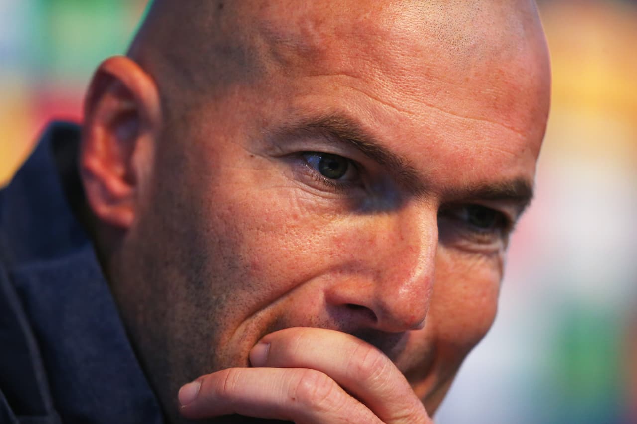 Zidane ya tendría una oferta para dirigir al Manchester United 