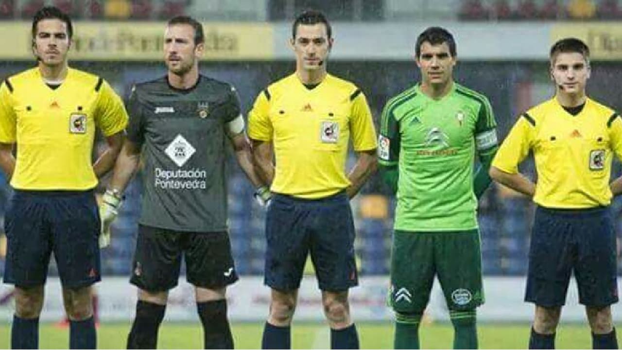 Árbitro español, abierto a insultos para preservar salud mental de la gente