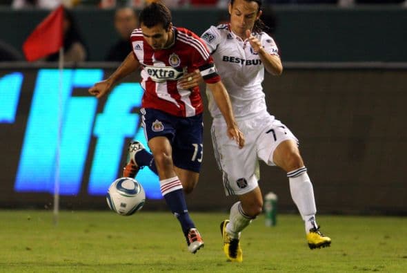 Las Chivas trataron de reaccionar pero apenas lograron hacer un gol.