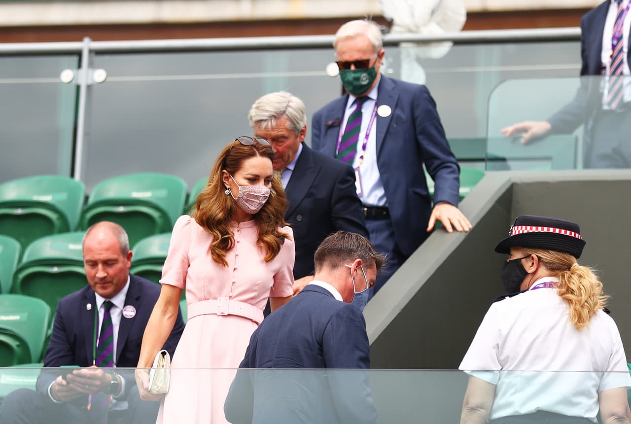 Desde ahí vio a Novak Djokovic vencer a Matteo Berrettini en la final varonil. 
<br>