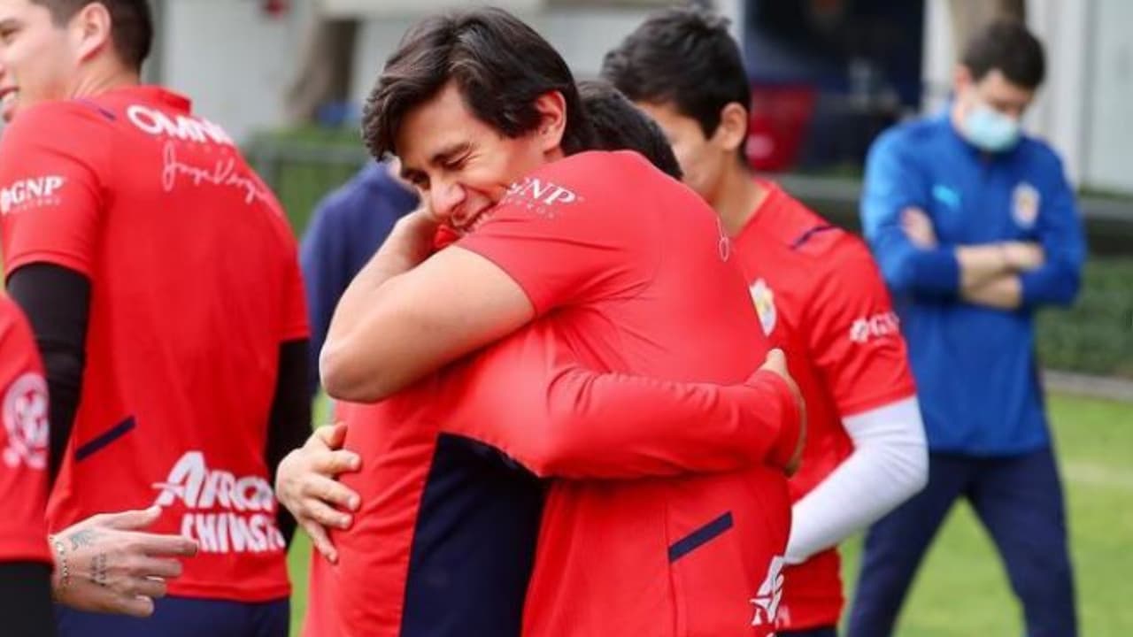 Macías a la afición de Chivas: "Me equivoqué en las formas"