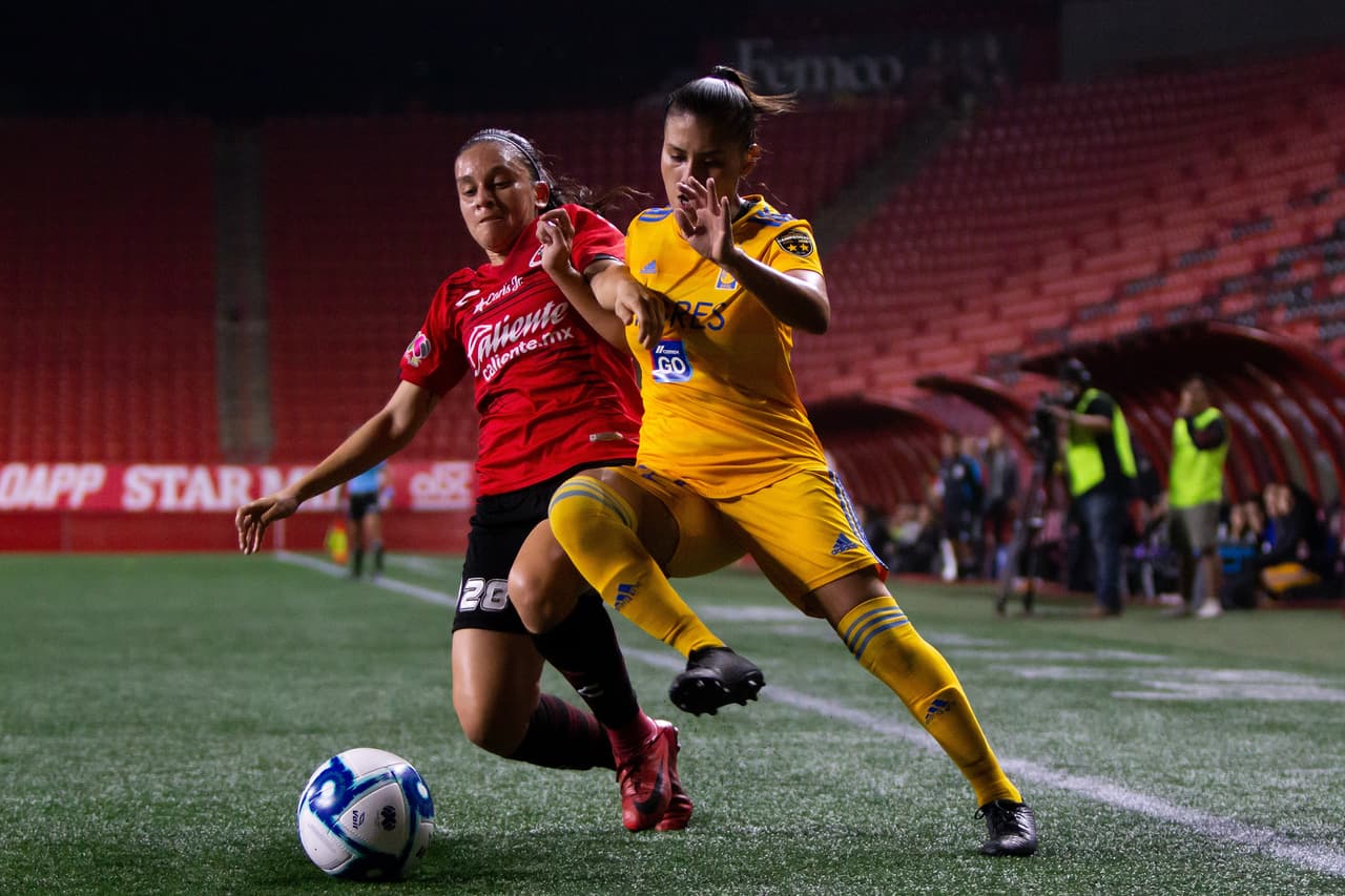 Tijuana 0-0 Tigres. Duelo parejo en donde comienza la patria, nada para nadie en el primer round.