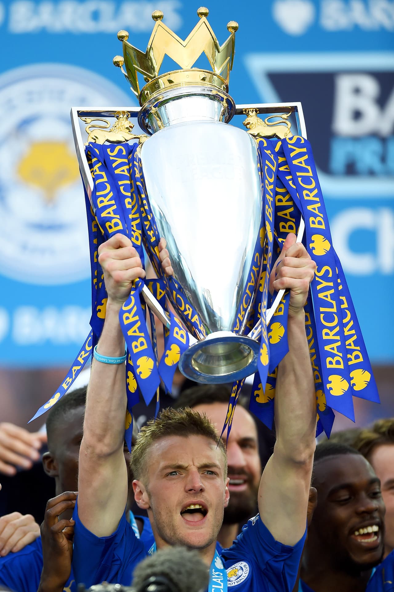 El Leicester vivió un día de fiesta celebrando su campeonato de la Premier.