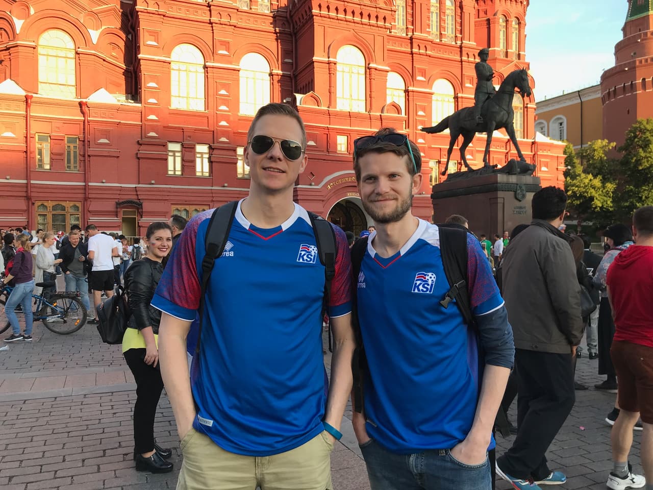 El sazón especial de los mundiales siempre son los fanáticos con su ánimo y su colorido.