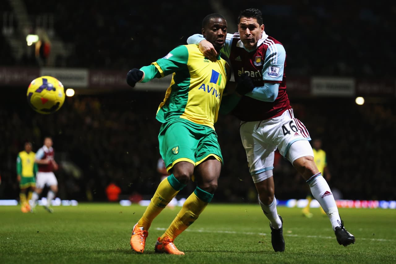 2014: el italiano Marco Borriello, quien militó en la Roma, tuvo un breve paso y apenas dos partidos, sin goles, por West Ham.