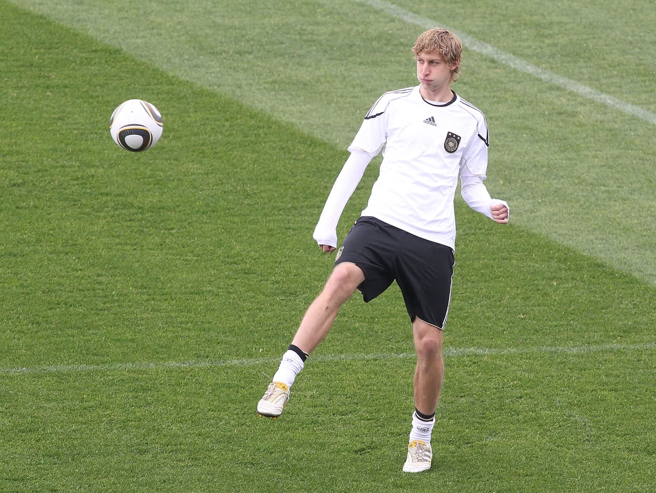 El goleador histórico del Bayer aún seguía en activo: Stefan Kiessling, quien anotó 131 goles en 342 juegos de Bundesliga.