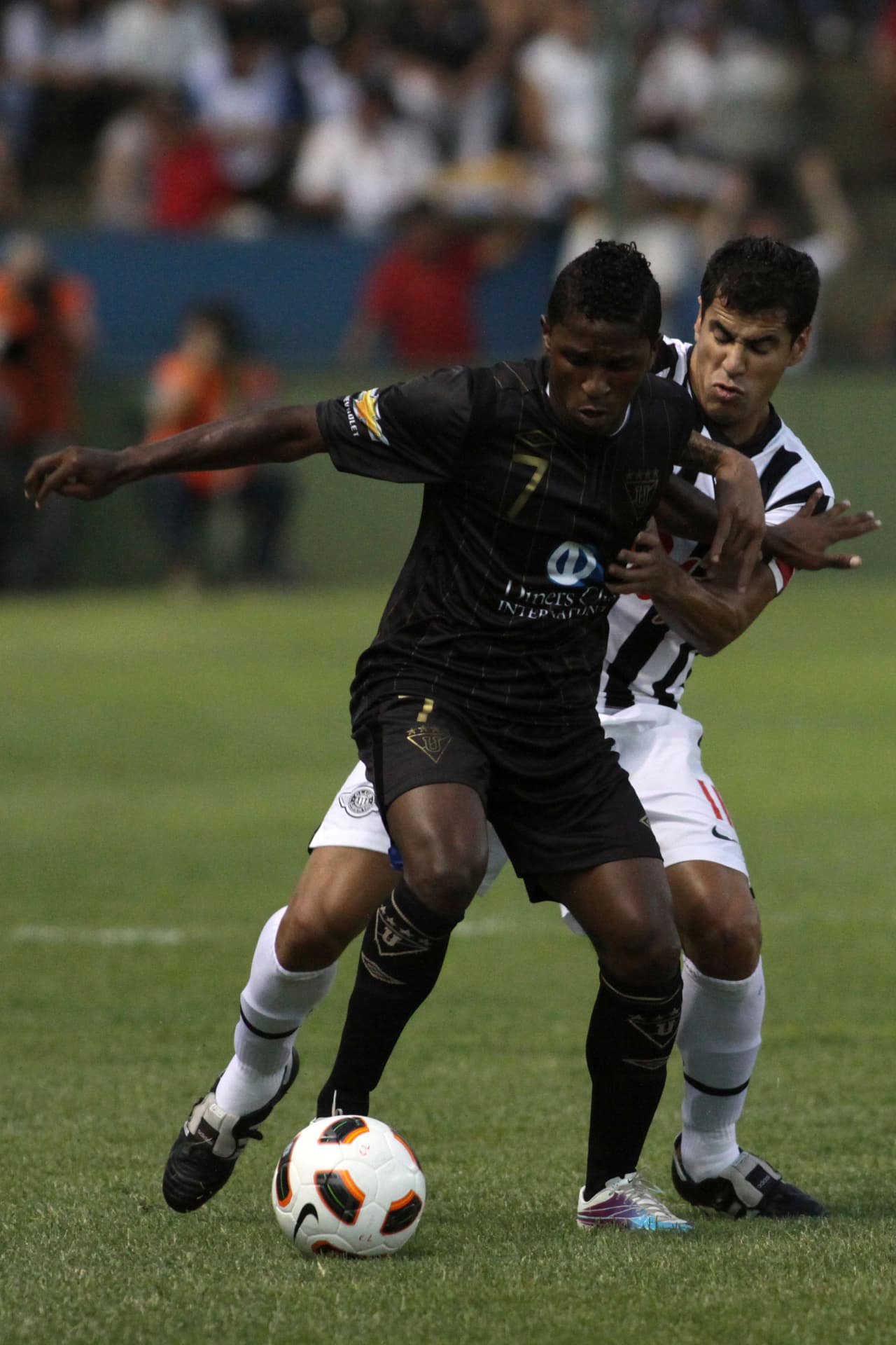 El ecuatoriano Miler Bolaños podría aterrizar en el balompié azteca y sería en el club León.