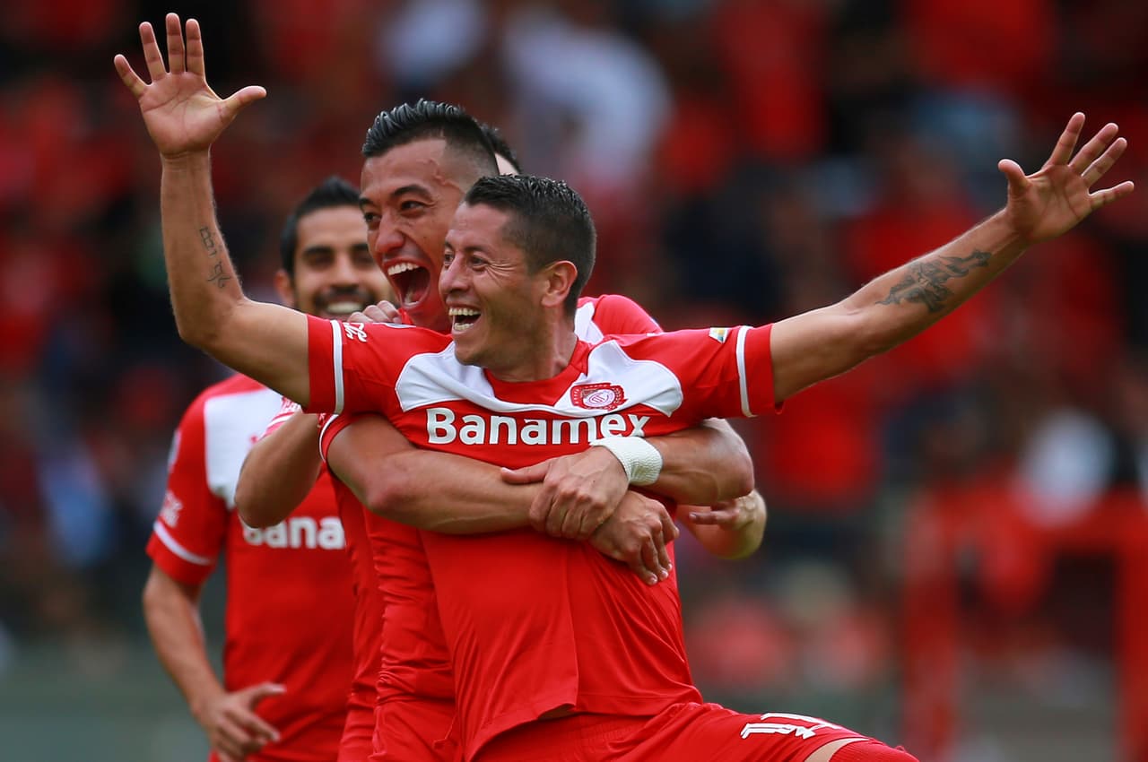 La Máquina de Cruz Azul vivirá nuevamente una renovación con Tomás Boy y el nombre de Carlos Esquivel ya se encuentra contemplado en las oficinas de La Noria para que el aún diablo se vista de azul.