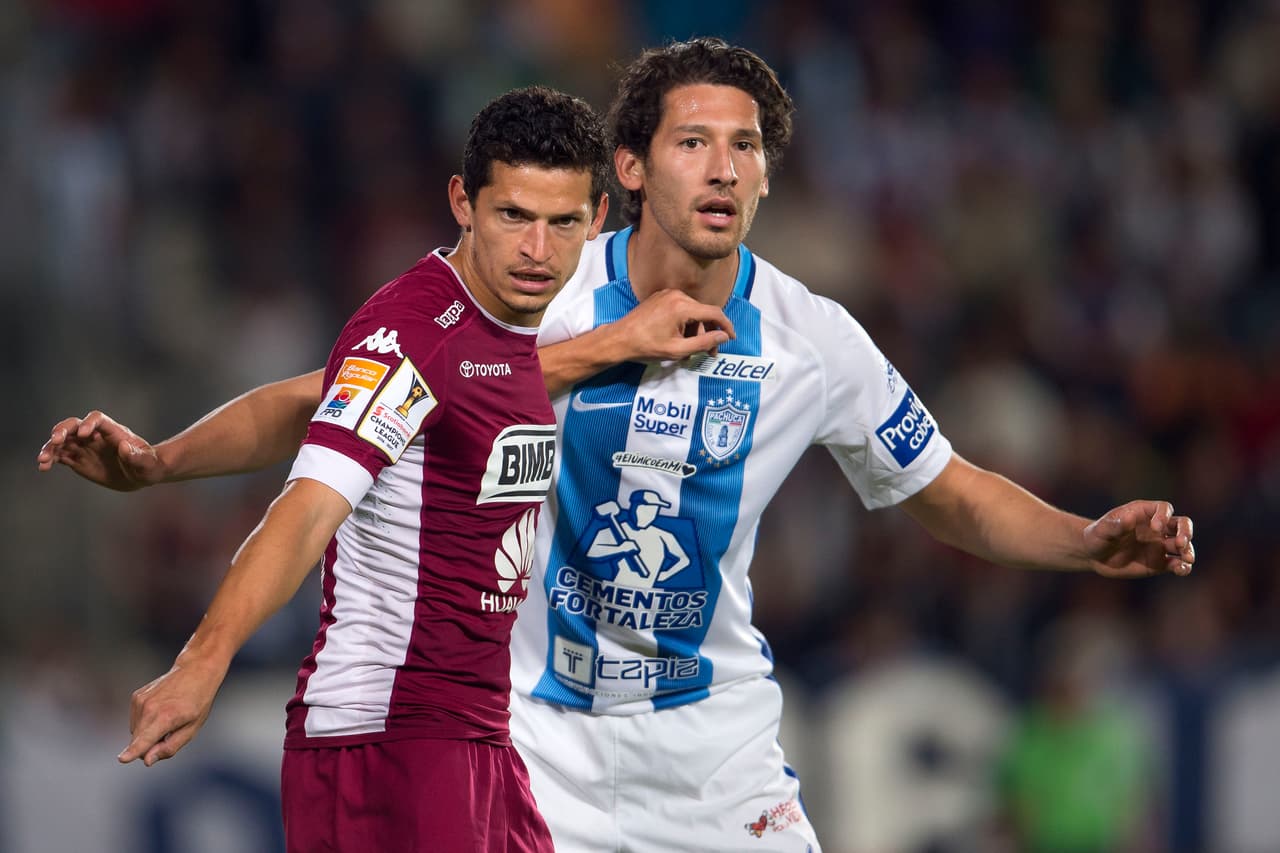 Para la segunda mitad el Saprissa cambió su planteamiento; en el 48 el brasileño Anderson Leite hizo un buen disparo de larga distancia y dio un aviso de la decisión de los visitantes de no darse por vencidos.