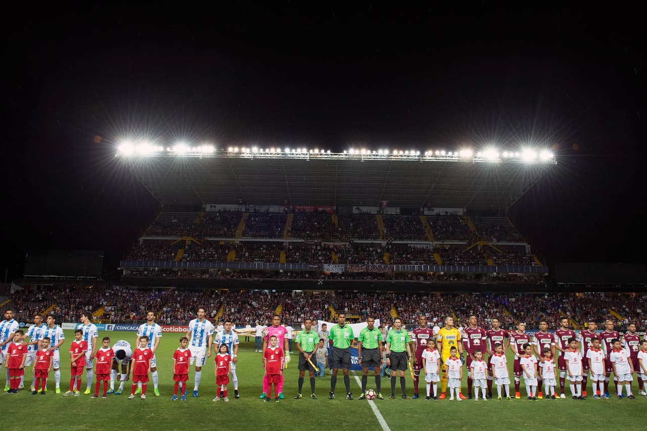 Saprissa formó con Danny Carvajal; Julio Cascante, Roy Miller, Joseph Mora, Heiner Mora; Cristian Martínez, Mariano Torres, Anderson Leite, Marvin Angulo; Daniel Colindres y Ulises Segura, dirigidos por el entrenador: Carlos Watson.