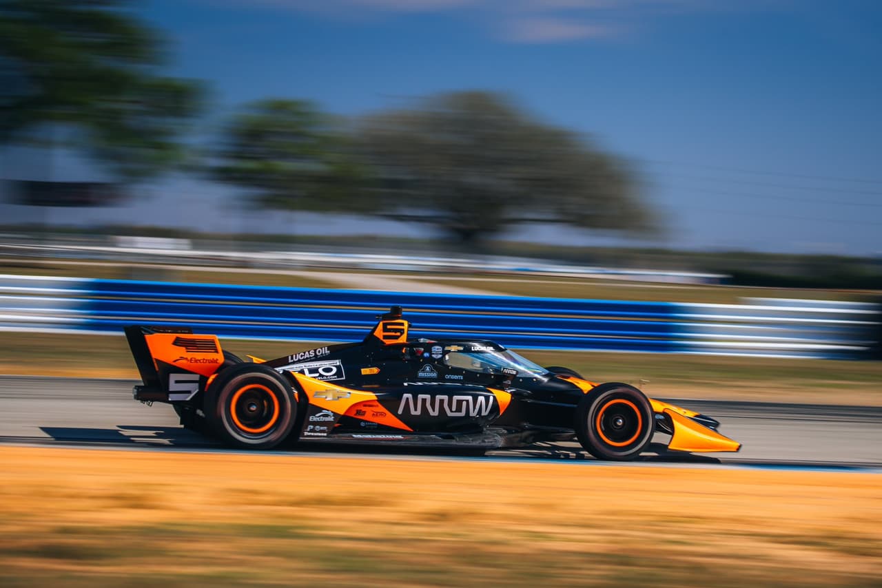 Brillan mexicanos: Pato O'Ward finaliza segundo en IndyCar