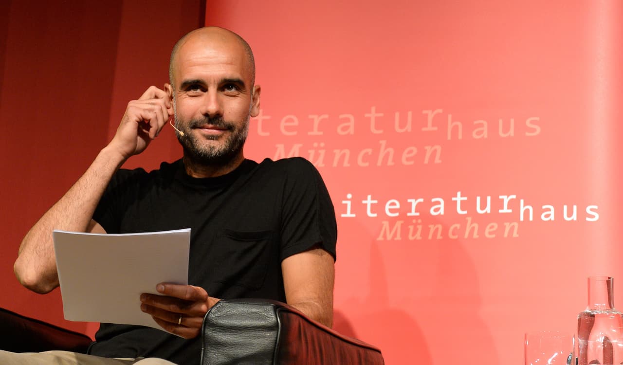 Luego de que Pep Guardiola anunciara que no renovará con el Bayern Munich los rumores comenzaron a apuntar que su futuro está en la Premier League de Inglaterra, lo que el propio entrenador confirmó como el motivo de su salida. Aunque algunos osaron relacionarlo con el Chelsea, se sabe que su destino está en Manchester, con el sueño del United de llevárselo a Old Trafford aunque el City parece tenerlo atado por su buena relación con la directiva.