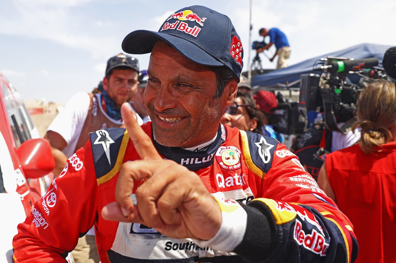 El catarí Nasser Al-Attiyah (foto) en autos; Eduard Nikolaev y su equipo Kamaz, integrado por Evgenii Iakovlev y Vladimir Rybakov, en camiones; y el australiano Toby Price en motos, celebraron su triunfo en el Rally Dakar.