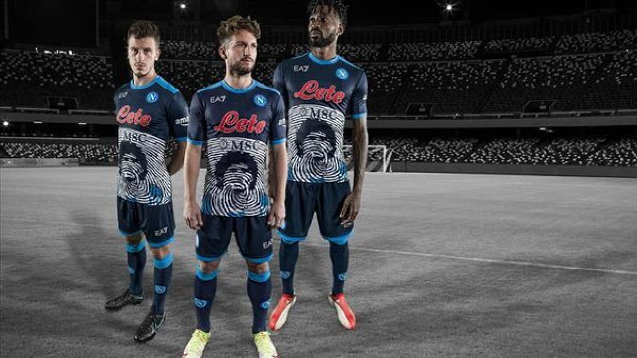 Napoli y 'Chucky' Lozano estrenarán uniforme en honor a Maradona