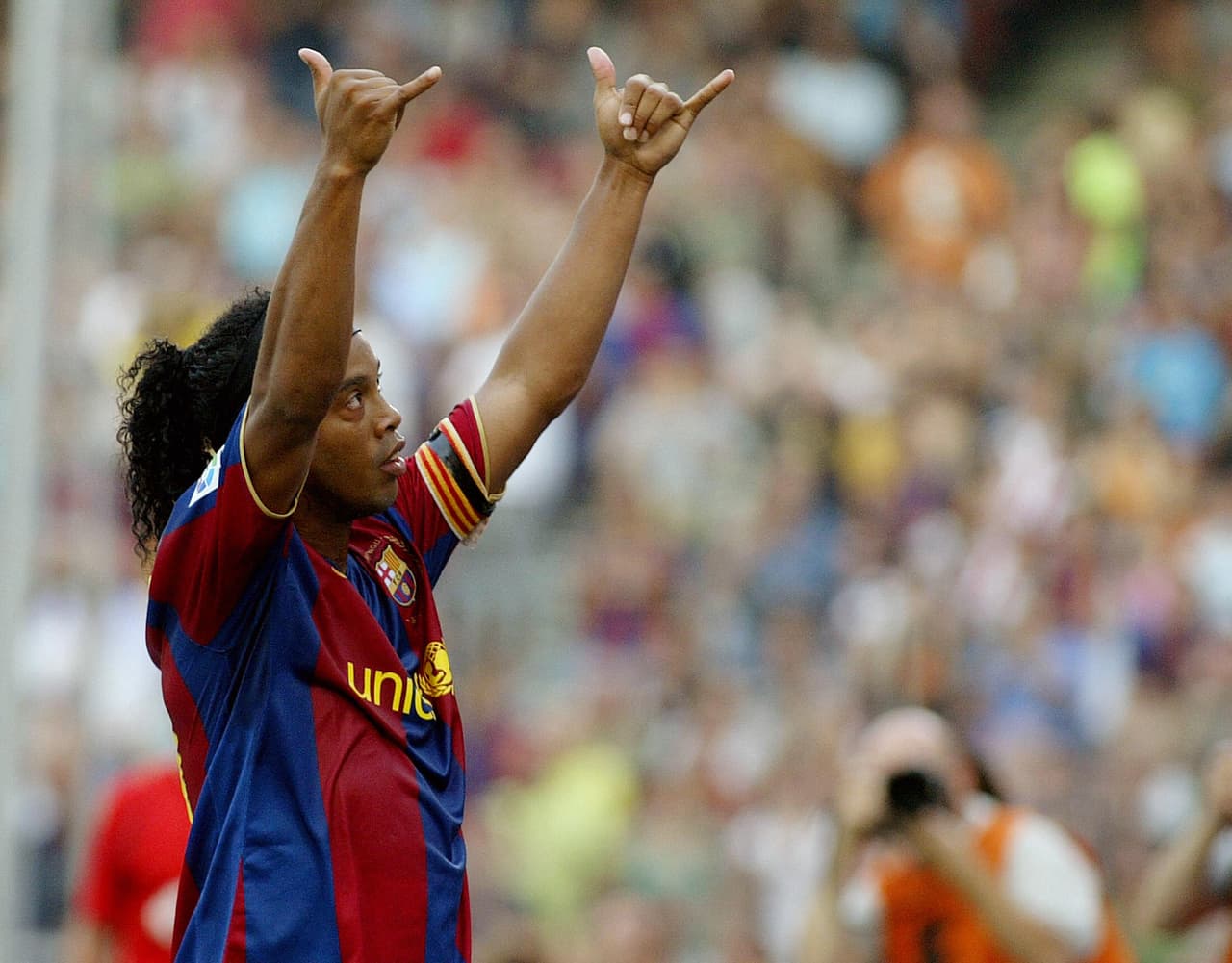 Incluso, Ronldinho podría alardear de que a partir de un gesto suyo se creó uno de los emojis,